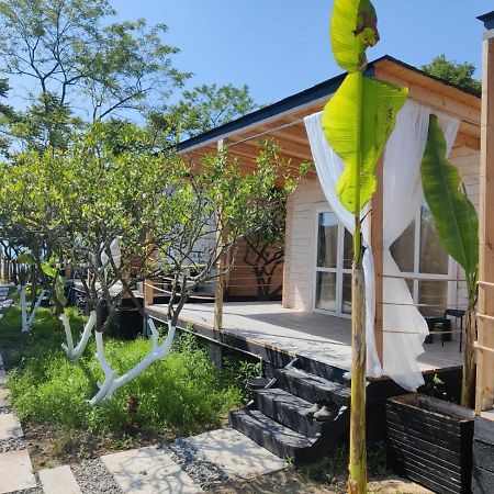 Aqua Palm Resort Sukhumi Exterior photo